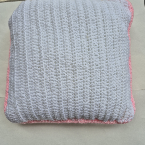 Pillow With Crochet Granny Squares - Picture 6 of 9